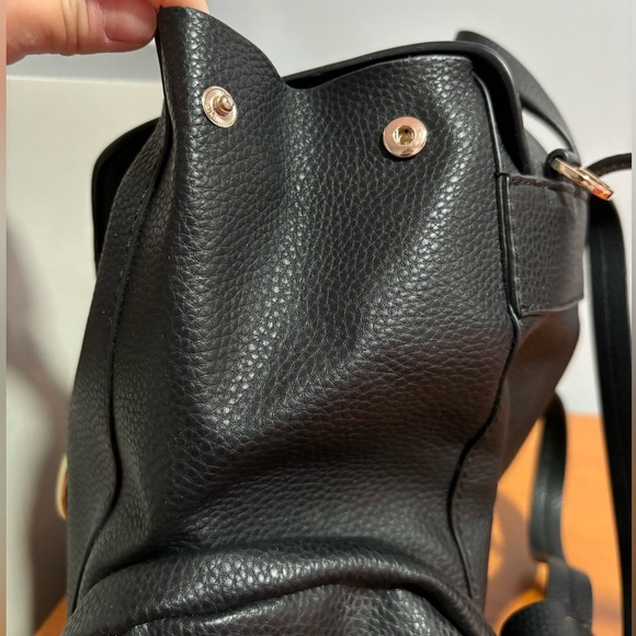 🖤Zara faux leather backpack🖤 - Picture 4 of 8